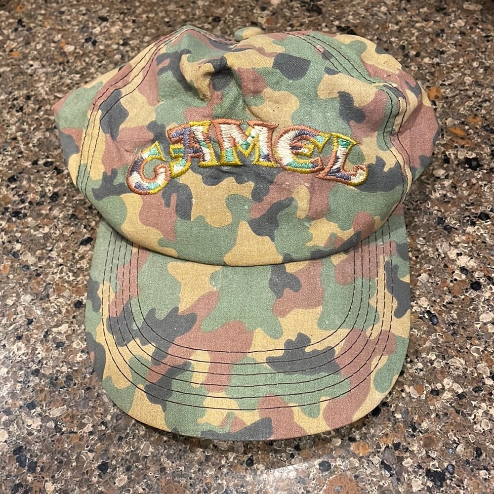 80s VINTAGE Camel Cigarettes Camoflauge Men's Snapback Trucker Hat USA Made